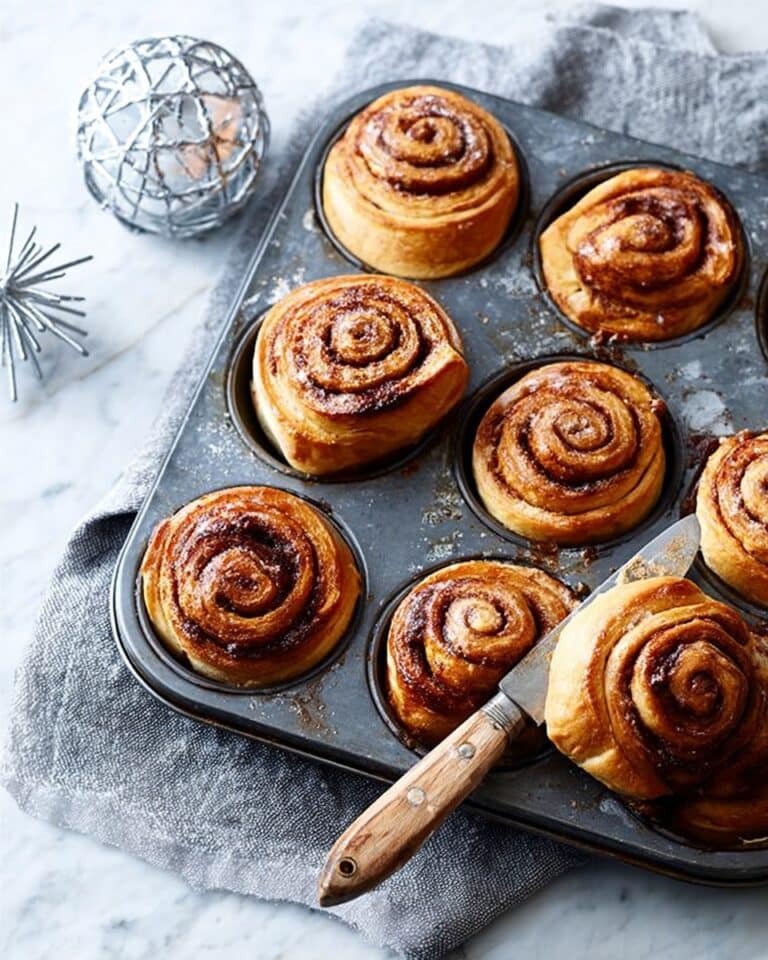 Cinnamon Swirl Mincemeat Pies Recipe