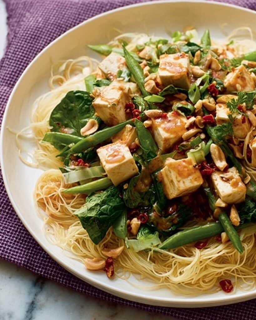 Chinese Noodles with Tofu and Hazelnuts Recipe