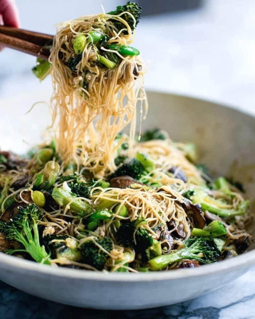 Stir-Fried Greens with Oyster Sauce and Rice Vermicelli Recipe